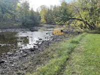 UP Riverfront Cabin with rustic charm & modern amenities. Great for families!