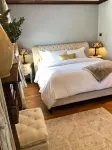 Location, Location, Location!  Carriage House in Historic Old NE District