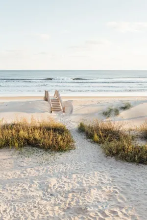 BEACHFRONT HOT TUB GAMEROOM 2KINGS