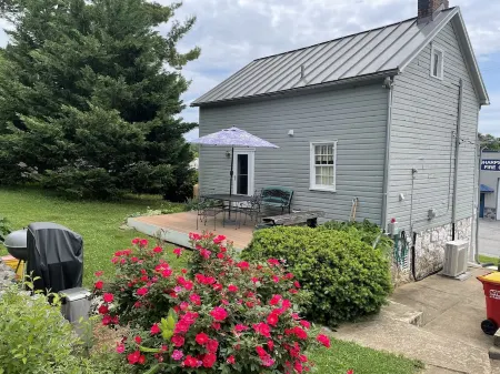 Sharpsburg Retreat--Civil War Home Near Antietam Battlefield, C&O Canal Towpath
