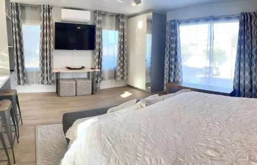 Stunning Ocean Beach Gem - has everything!