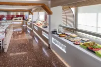 GHT Aquarium & Spa - breakfast