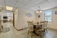 Beautiful Lake Front Home Các khách sạn ở Litchfield