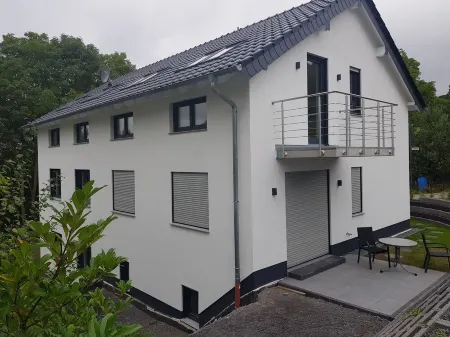 Vacation apartment EIFELGLÜCK Отели рядом с достопримечательностью «Cono's Paradise»