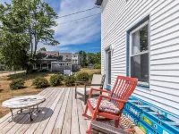 Updated Long Island Maine Cottage Hotels in Long Island