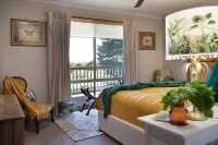 Wearne of Cornwall Hotels near Wombat Flat Mineral Spring