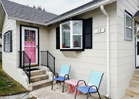 Charming 2-bedroom cottage in beautiful Cape May