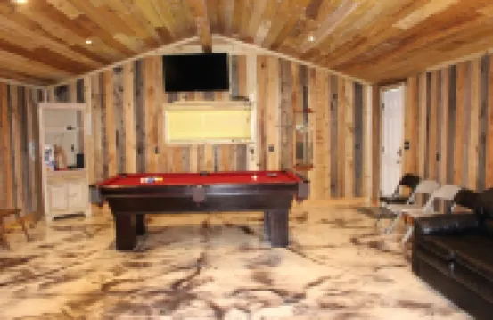 The Red Fox Inn by Cummins Falls / Baxter / Cookeville