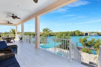 Brand new 5bed/6Bth pool w/76 ft of Dockage- 2 Homes Next Door Available as well