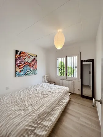 Nice Catalan villa with pool Отели рядом с достопримечательностью «Windoor Real Fly»