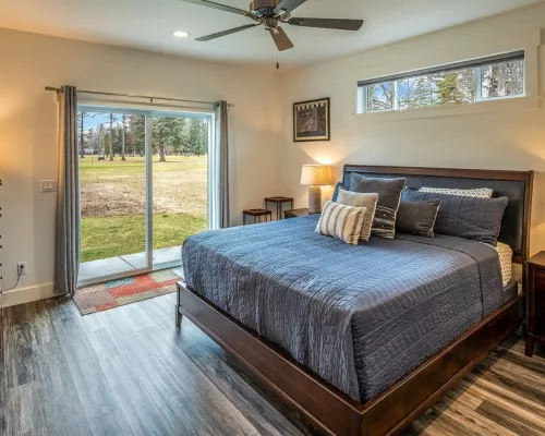 Fairway Retreat with Hot Tub on the Golf Course Hotels in Ponderay