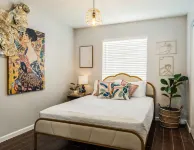 Tribune at Redlands, Arcade Hands