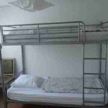 Air-conditioned house for holiday rental with wifi rated 2 stars Rooms