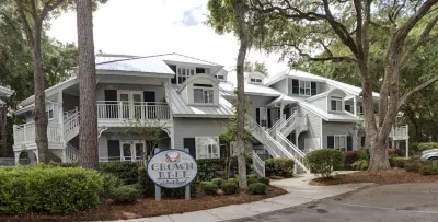 Cozy 2BR/2BA Villa in Port Royal, Walking distance to Westin Hotel and Beach's