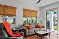 Modern Delray Home, Heated Saltwater Private Pool, 4 beds, 3 bedrooms