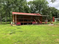 The Nest a Cozy Cabin at Table Rock Lake - two blocks to water, large deck