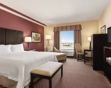 Hampton Inn & Suites Enid Hotels in Enid