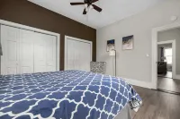 Historic Charm Meets Modern Comfort — Central Mooresville Apt. A, Walkable Area