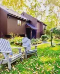 Windfall @ Quechee Club VT: Cozy Updated Condo  A/C, Fireplace -Ski -Golf -Renew