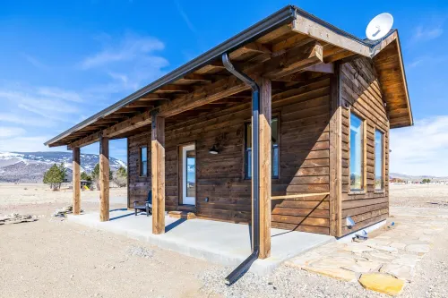 Paradise Awaits Montana ! A new modern cabin between Livingston & Yellowstone Các khách sạn ở Park County