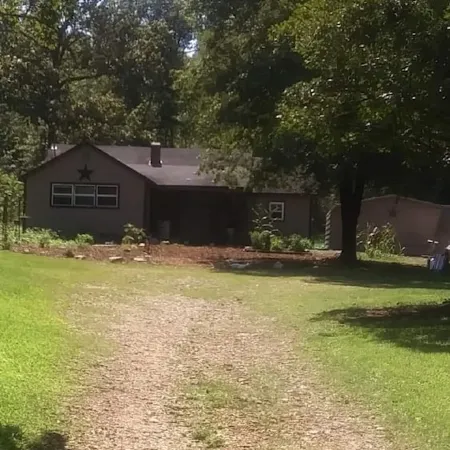 The Wilderness Romance Retreat - Cave , Luxury Hot Tub, Hiking ,420-Friendly !