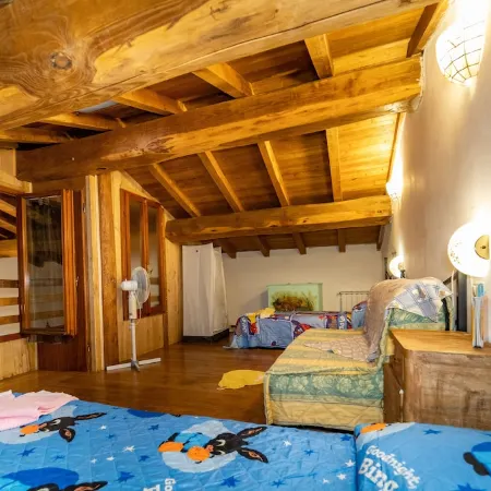 Country villa with private pool and garden great for families, groups