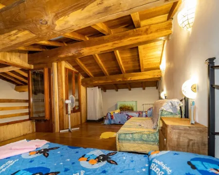 Country villa with private pool and garden great for families, groups Hotels in Gallicano
