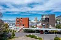 Modern Luxurious Living With Your Own Parking Spot