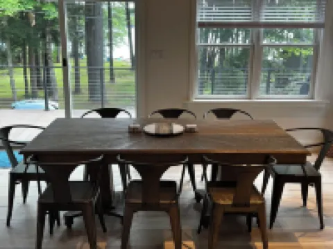 LARGE Waterfront Sandy Bottom Lake House on Brandy/Long Lake