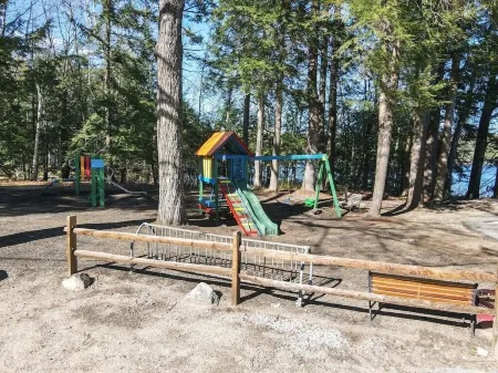 Lakes & Mountain Experience! 4 Seasons Getaway -- 3 Bed 1.5 Bath Cozy Cabin