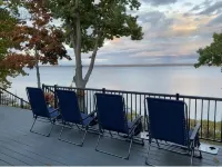 Smith's Lake House, Built 2021, Enjoy Spectacular Sunrises, 4 Bedroom 2 Bathroom