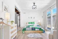 4BR, Dog Friendly, Fenced Yard and Walking Distance to Beach w/ Beach Supplies