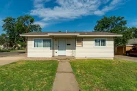 Affordable and Perfect for Travel Nurses Hotels near Texas Route 66 Visitor Center