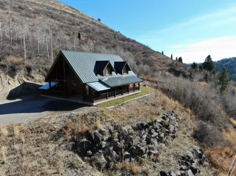 Aspen Ridge - Scenic Mountain Cabin Retreat that Borders Nat'l Forest 卡里布縣酒店