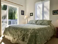 Spacious Kealakekua Bay Home with 4-bedroom bay home:  Enjoy Quiet rejuvenation Hotels in Honaunau-Napoopoo