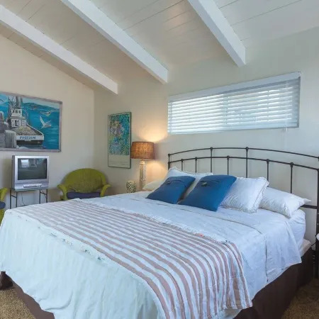 Happy Clam Casa Oceanfront Beach House w/Private GuestHouse