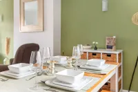 3 bed|2 bath|parking|internet|self check in|M1|QMC| UoN|Wollaton|Nottingham