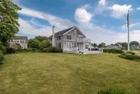 Rare! Private Beachfront House in Madison CT - Sleeps 8 - Last Min Availability Hotels in Madison