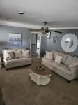 One level home close to interstate and 25 minutes to Nashville.