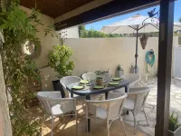 House 130 metres from the sea Hotels in Frontignan