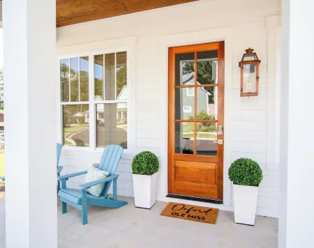 Casa Blanca - 1 Mile to the Square! Screened Porch