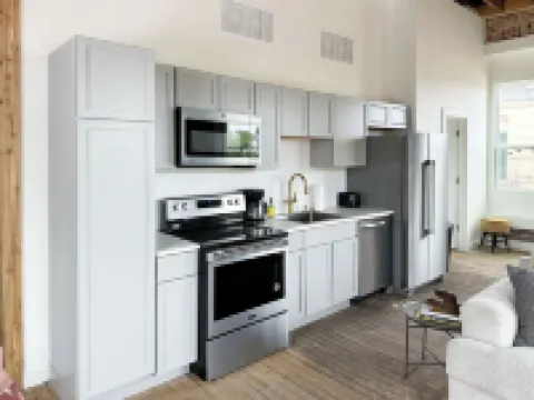 2E Historic Square View