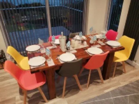 Uninterrupted spectacular views over the Camel Estuary and ocean.