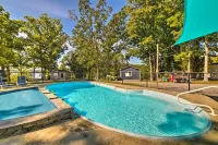 Kentucky Lake Condo #21: Jet Ski Rentals On-Site - Pools