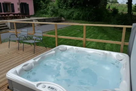 House 15 people with Jacuzzi, Large Terrace near Gérardmer