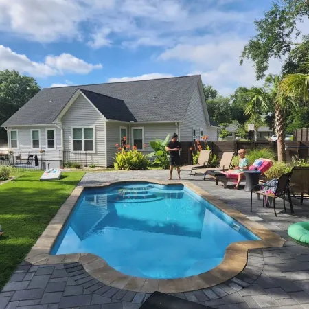 1/2 Acre Fenced In Private Oasis