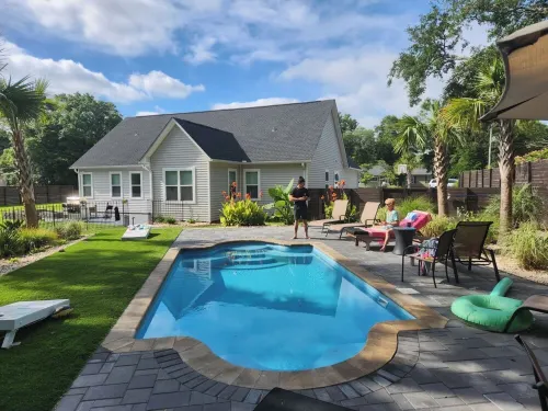 1/2 Acre Fenced In Private Oasis - Wifi