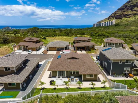 Oahu Family cabin_Oceanview and Beach Fun