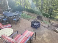 Riverside Getaway - Enjoy Quiet Life Right on the Duck River