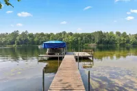Beautiful 5-bedroom house in Enchanting Crosslake -Pontoon Incl with 7 day stay!